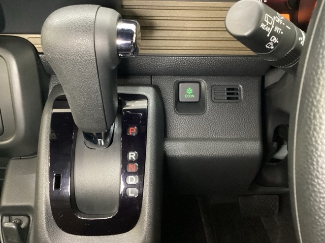 Honda N-VAN 10