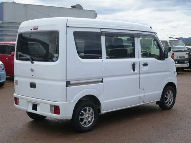Nissan NV100 Clipper 3