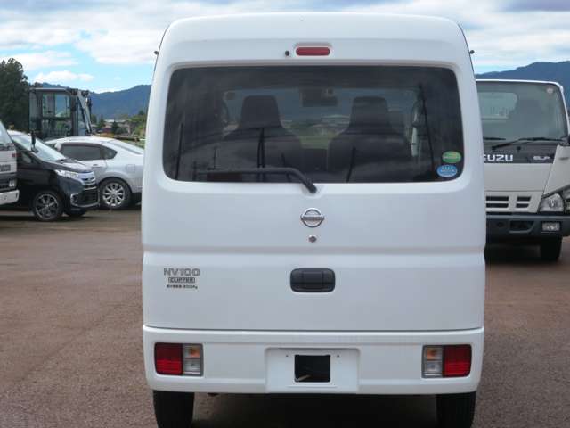 Nissan NV100 Clipper 4
