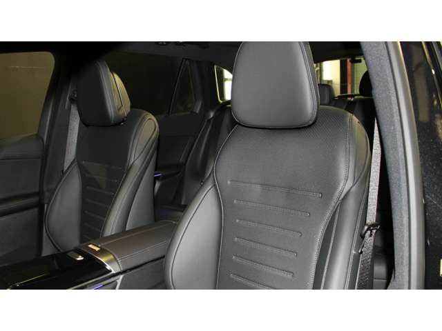 Mercedes-Benz GLC 10
