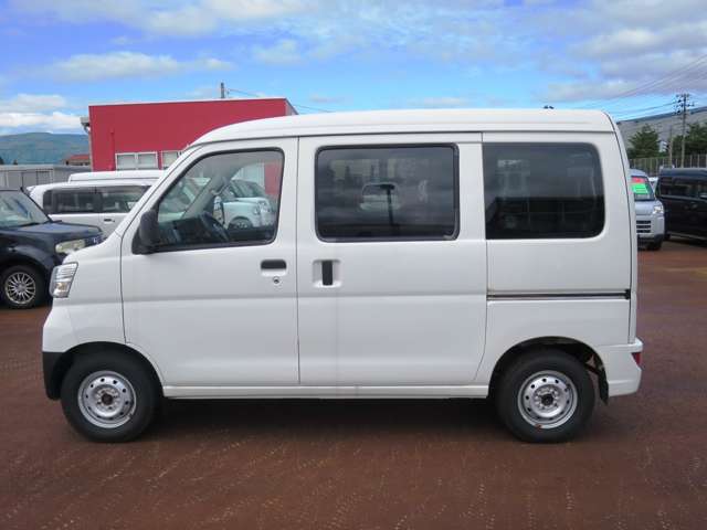 Daihatsu Hijet Cargo 5