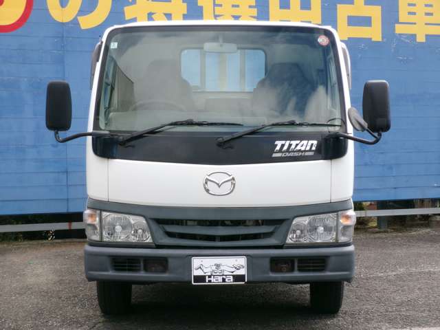 Mazda Titan Dash 11