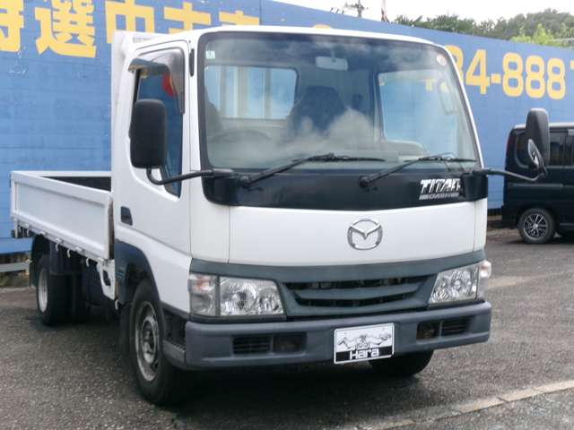 Mazda Titan Dash 12