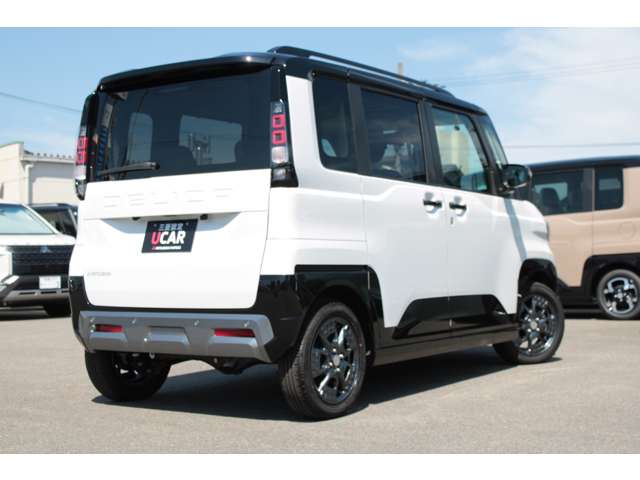 Mitsubishi Delica Mini 2