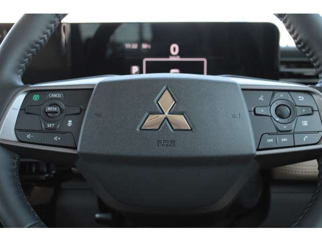Mitsubishi Delica Mini 8