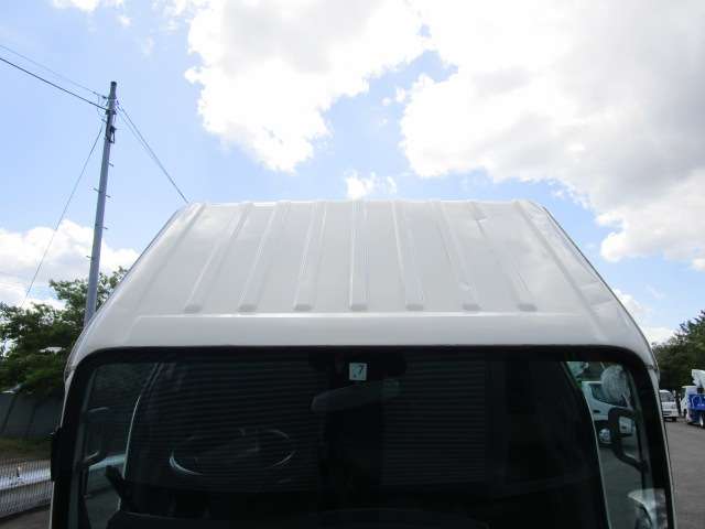 Isuzu Elf 10