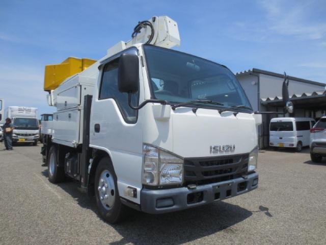 Isuzu Elf 2