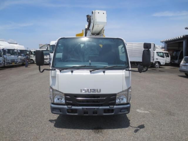 Isuzu Elf 6
