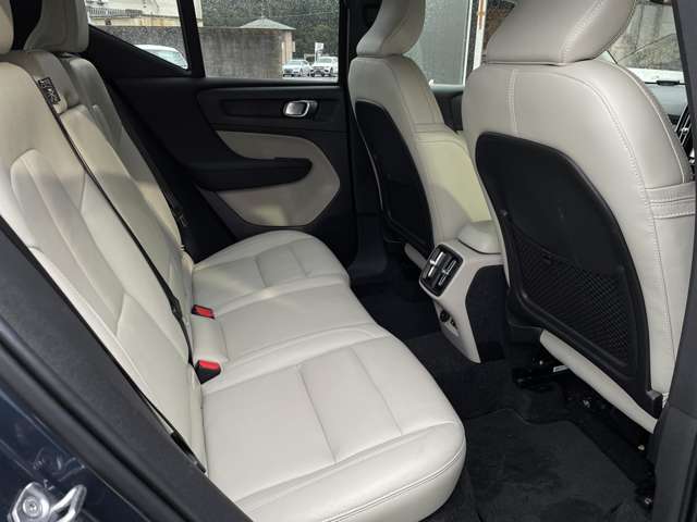 Volvo XC40 12