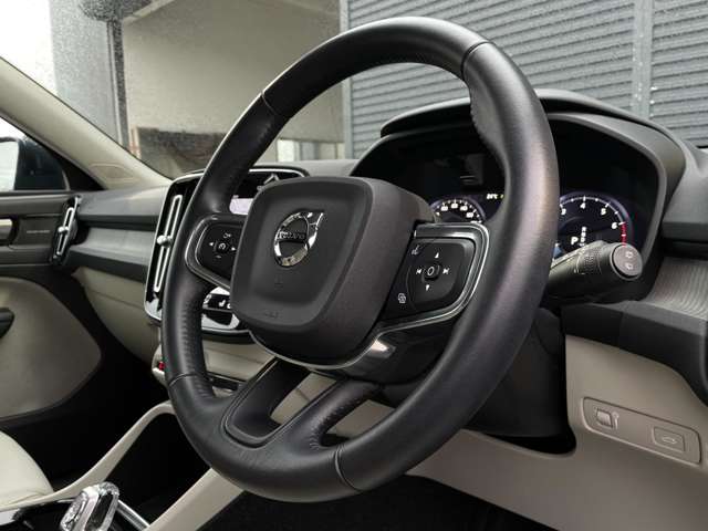 Volvo XC40 10