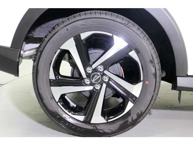 Daihatsu Rocky 8