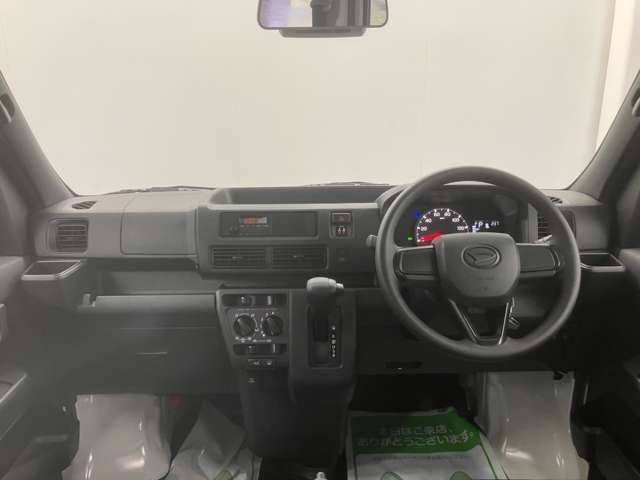 Daihatsu Hijet Cargo 3