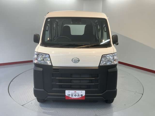 Daihatsu Hijet Cargo 6