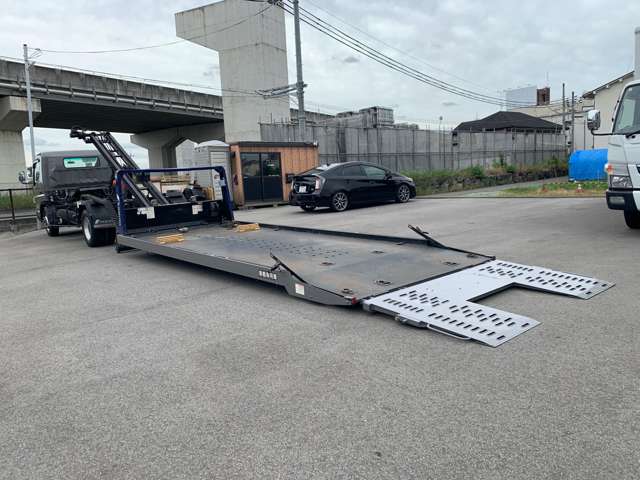 Mitsubishi Fuso Canter 7