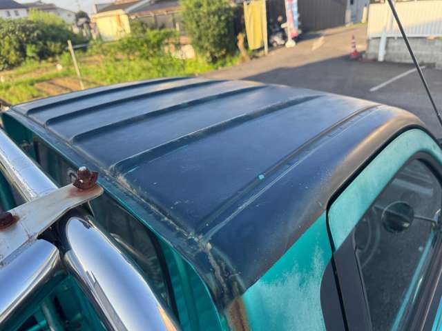 Daihatsu Midget II 12