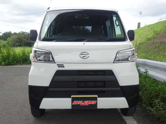 Daihatsu Hijet Cargo 8