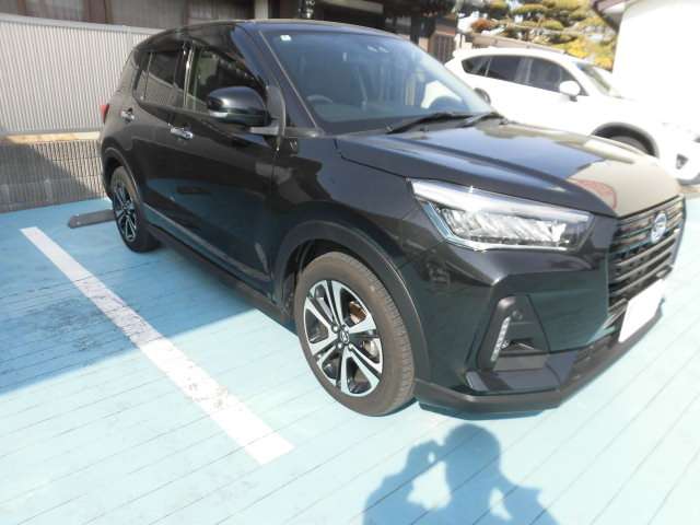 Daihatsu Rocky 6