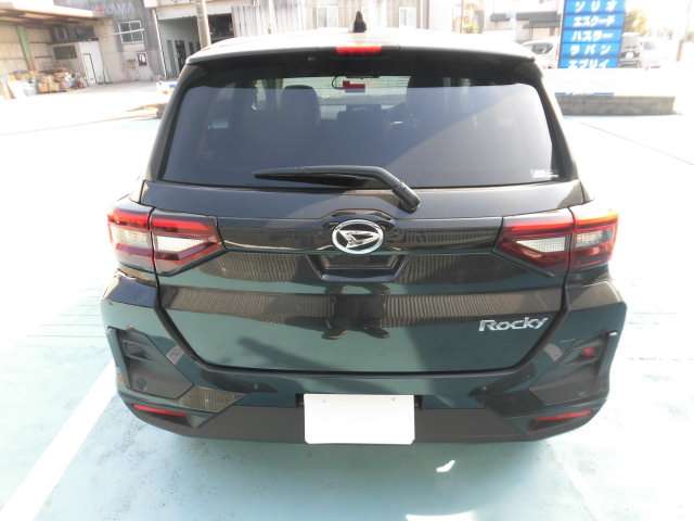 Daihatsu Rocky 8