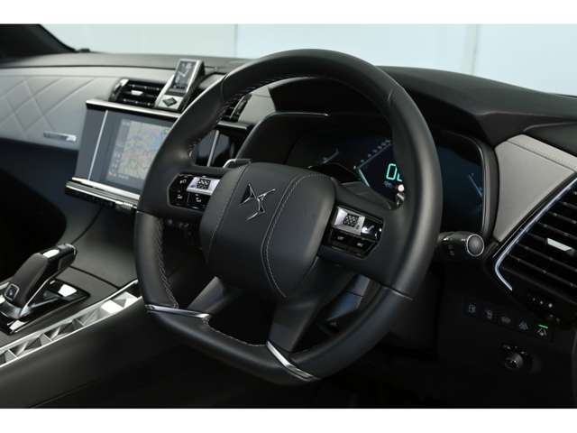 DS Automobiles DS 7 Crossback 9