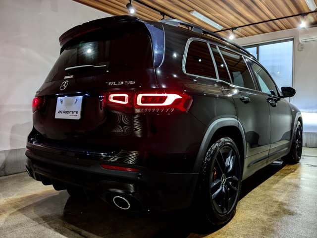 Mercedes-Benz GLB 12