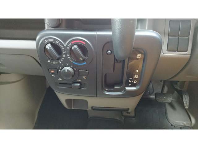 Suzuki Every 12