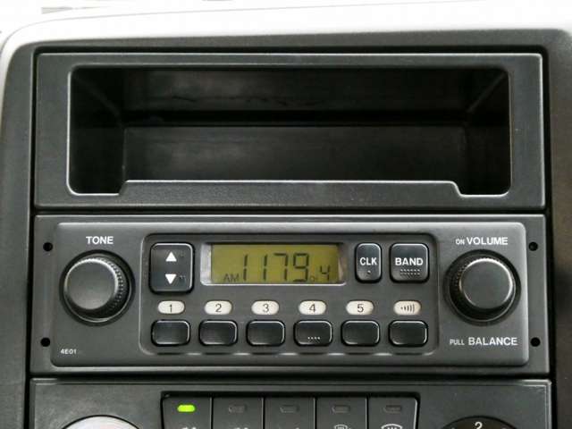 Mazda Titan Dash 6