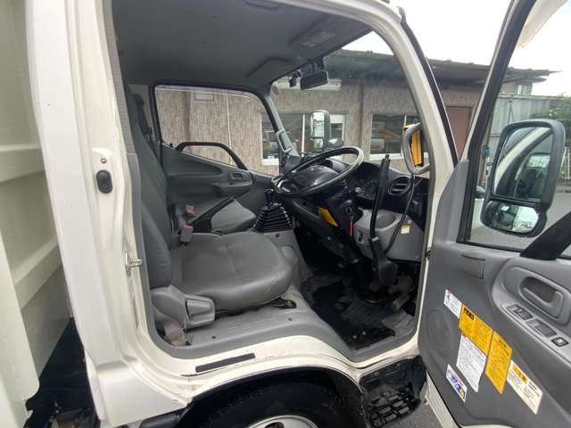 Hino Dutro 11