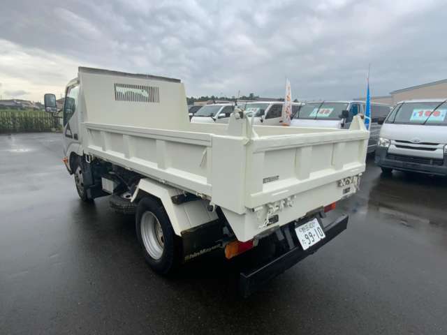 Hino Dutro 6