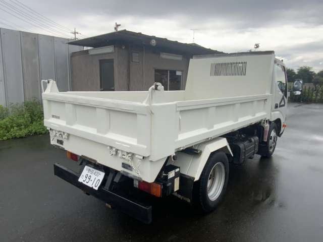 Hino Dutro 7