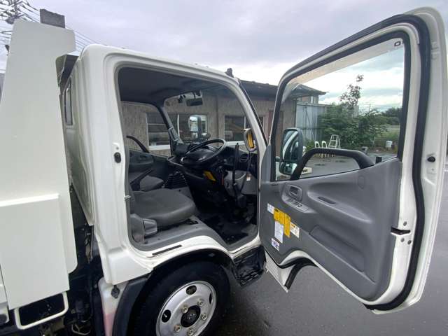 Hino Dutro 10