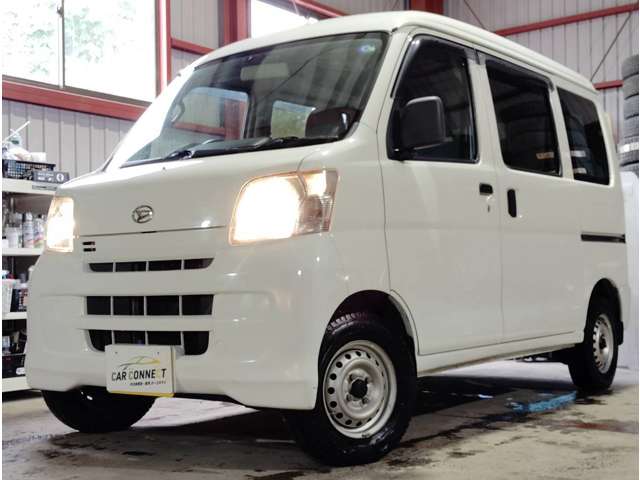 Daihatsu Hijet Cargo 10