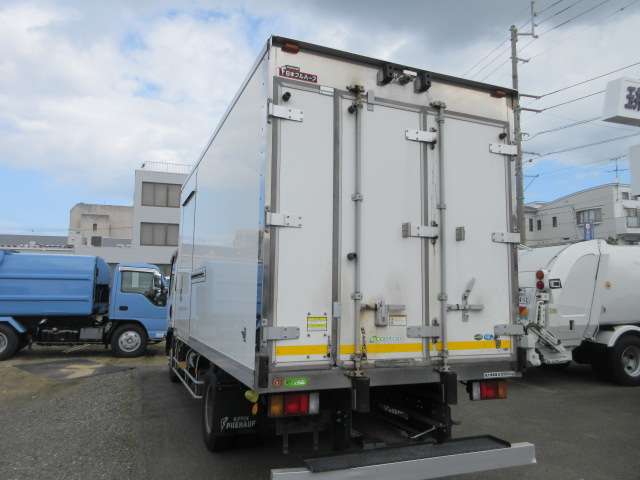 Isuzu Elf 5