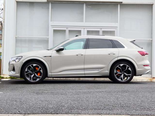 Audi e-tron S 6