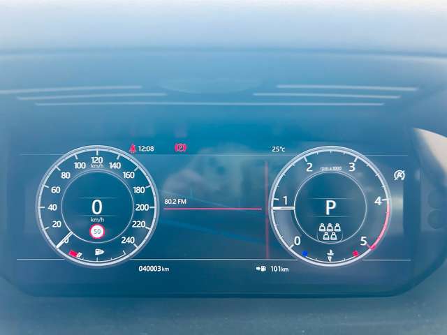 Land Rover Discovery Sport 6