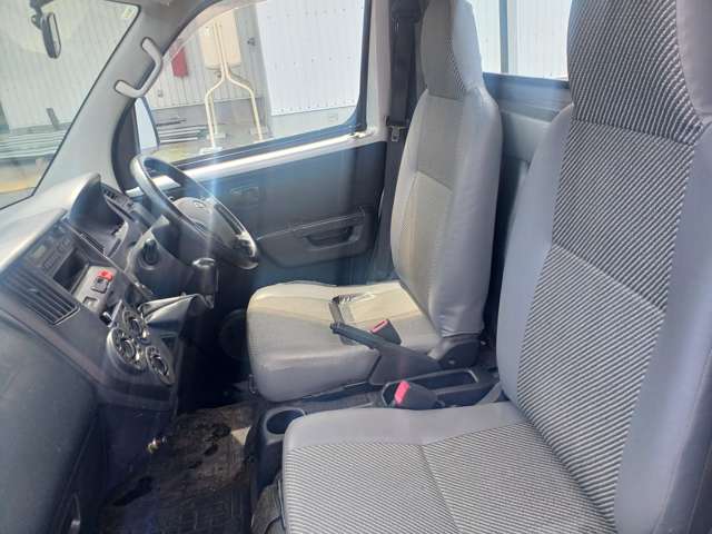 Toyota Light Ace Truck 12