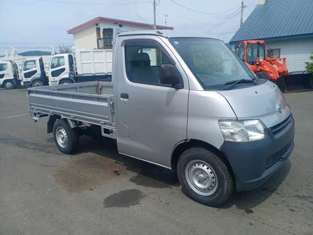 Toyota Light Ace Truck 3