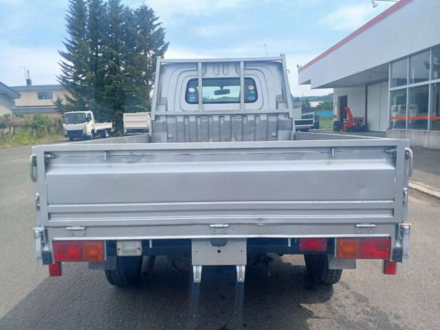 Toyota Light Ace Truck 6