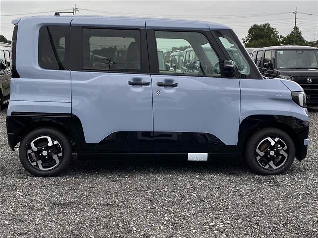 Mitsubishi Delica Mini 12
