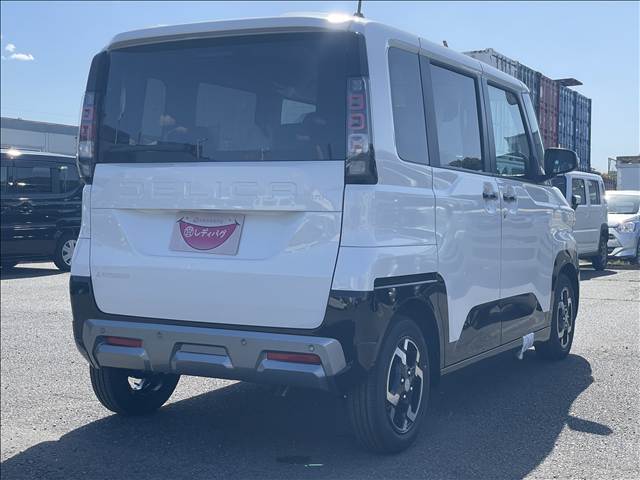 Mitsubishi Delica Mini 10