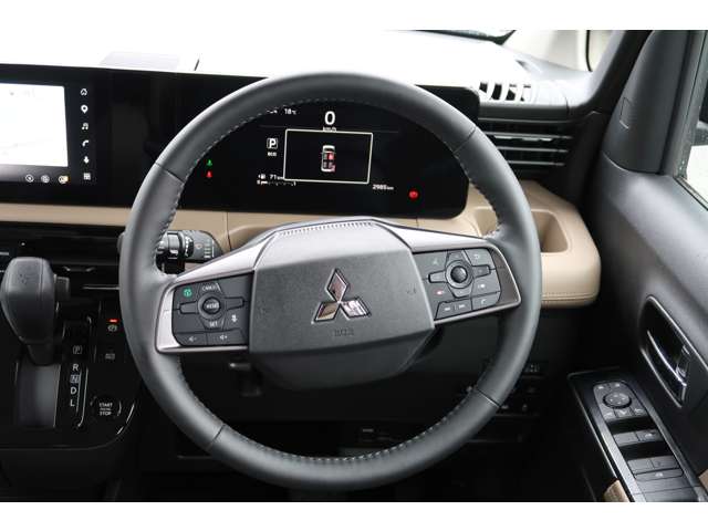 Mitsubishi Delica Mini 11