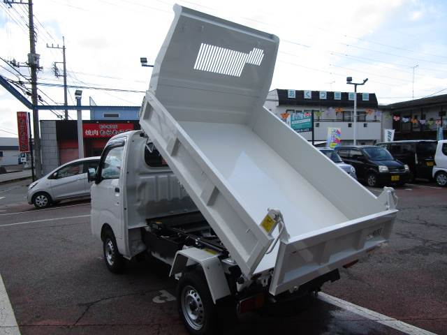 Daihatsu Hijet Truck 3
