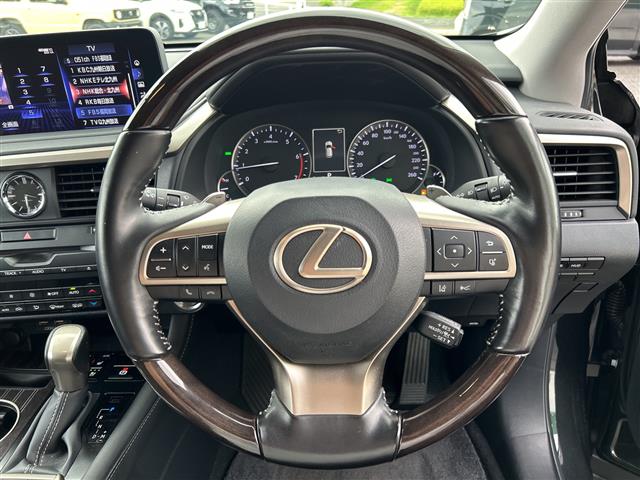 Lexus RX 6