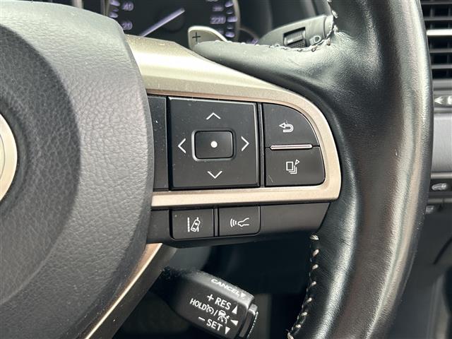 Lexus RX 8