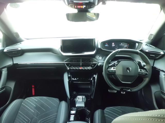 Peugeot SUV 2008 9