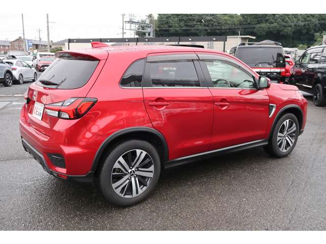 Mitsubishi RVR 7