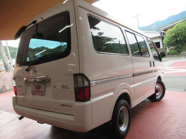 Nissan Vanette 7