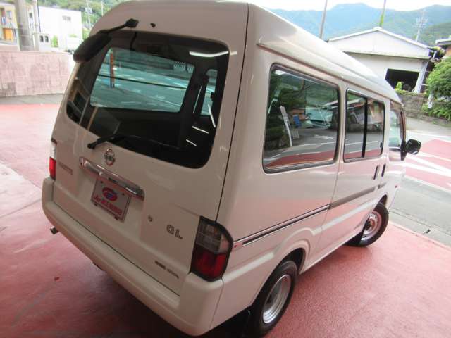 Nissan Vanette 8