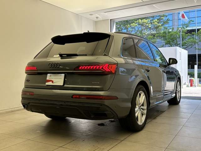 Audi Q7 7