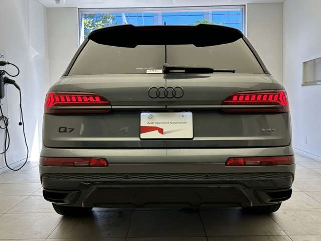 Audi Q7 8