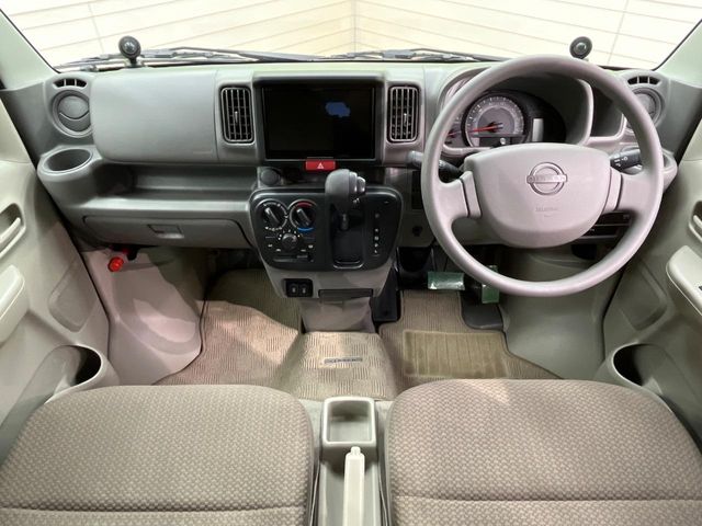 Nissan NV100 Clipper 2